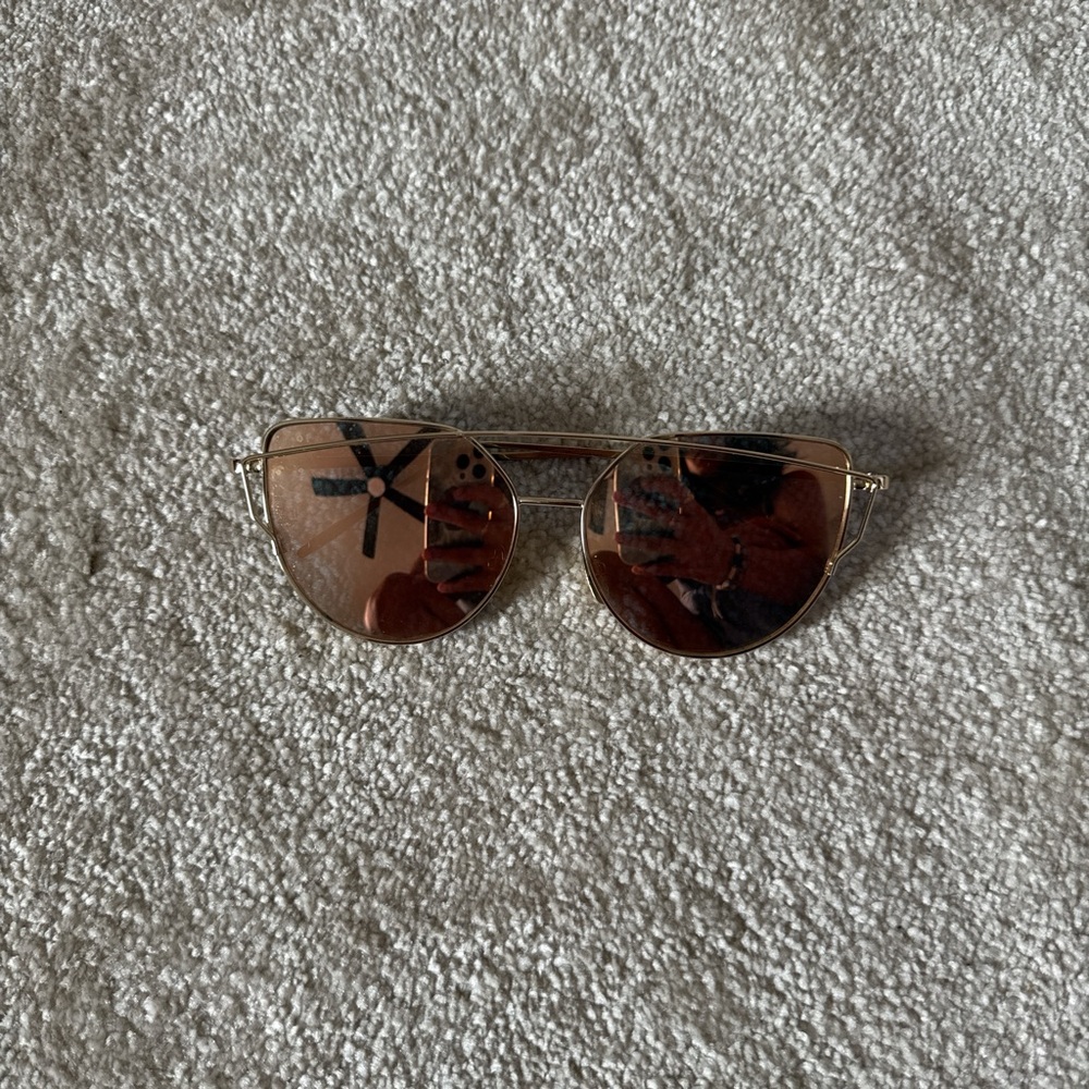 Gold Aviator Sunglasses